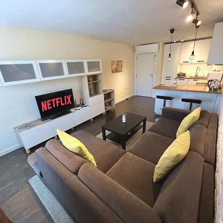 Apartment Unique Luxurious Jacuzzi Penthouse Duplex In Center! 2 Baths! Free Parking! Sofia